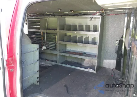 1999 Ford E-350 Super Duty Commercial/Recreational z USA, uszkodzony, nr VIN 1FTSS34S2XHA99688